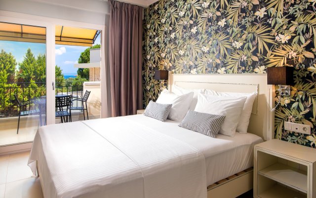 Neikos Luxury Suites