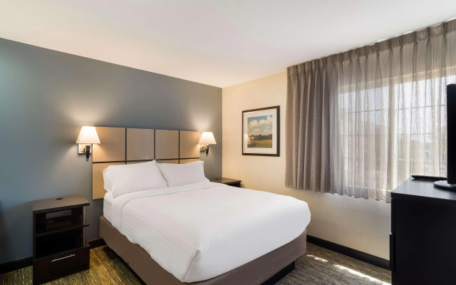 Sonesta Simply Suites Dallas Las Colinas
