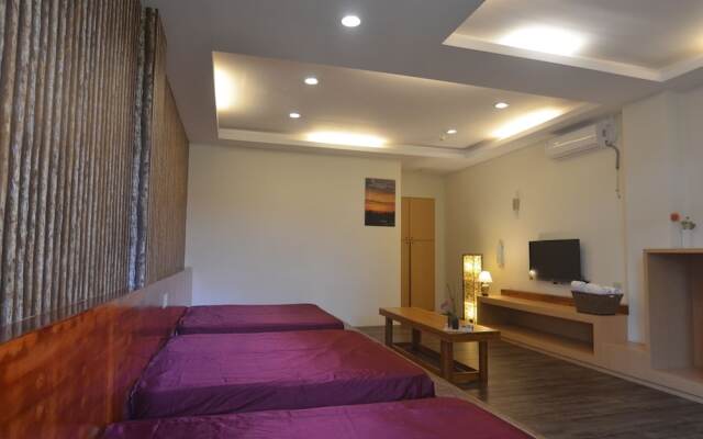 Moon Light Bed and Breakfast