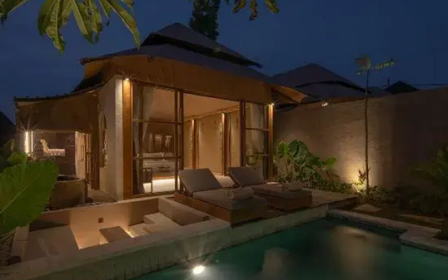 Ubud Mas Glamping Luxury Tent