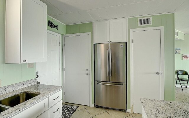 Island 109 3 Bedroom Condo