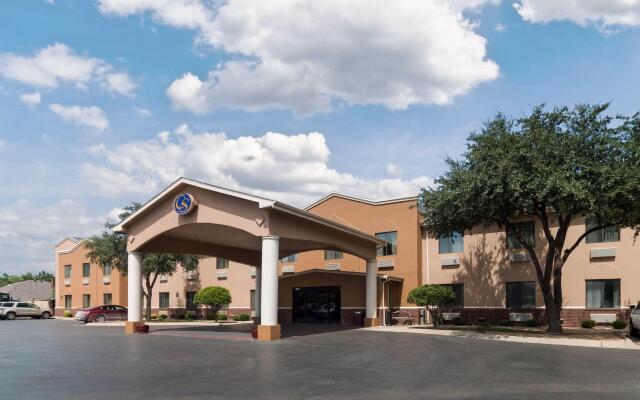 Quality Suites Midland North Loop 250