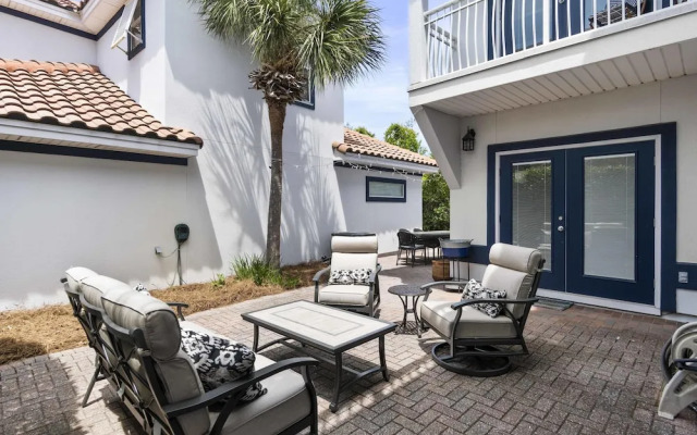 Sea La Vie in Miramar Beach