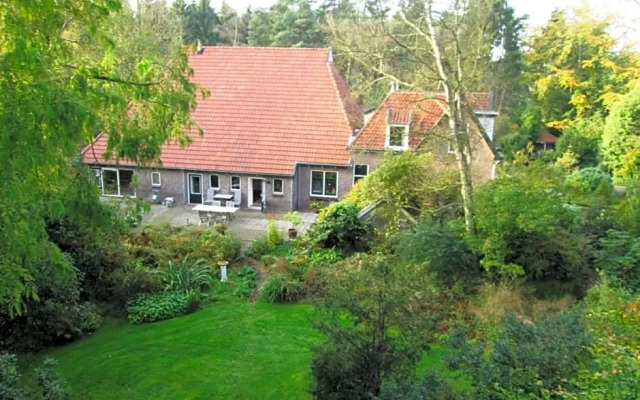 Villa Laurelin, Lothorien