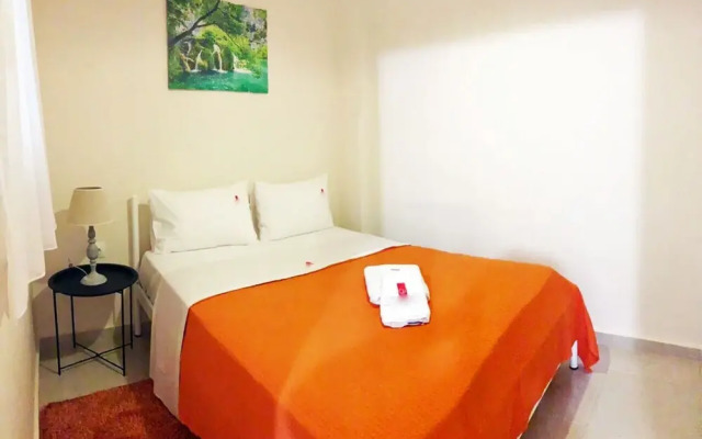 Monad Apartments Karaoli