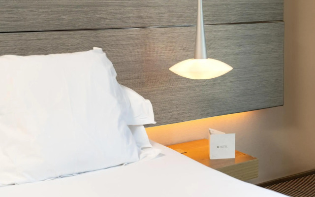 B-Hotel