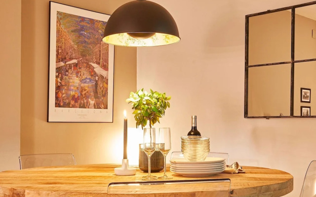 Love Local Life Near Sagrada Familia By Myrentalhost