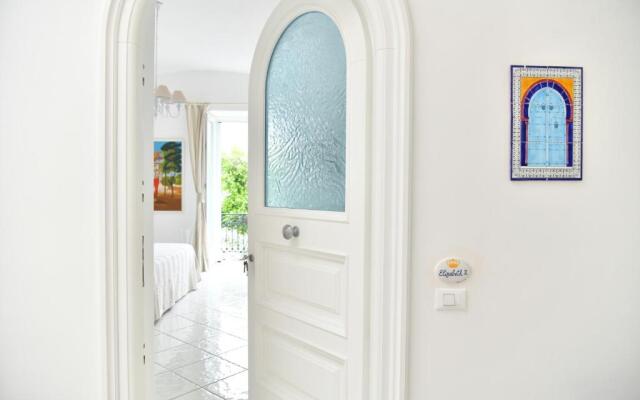 Queen Suite - Luxury Rooms