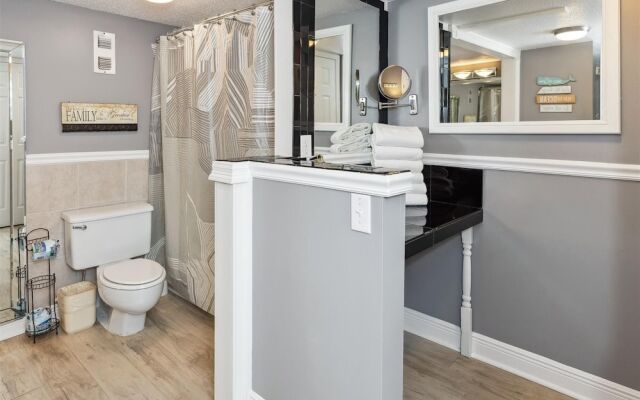 Shoreline 3042 Condo