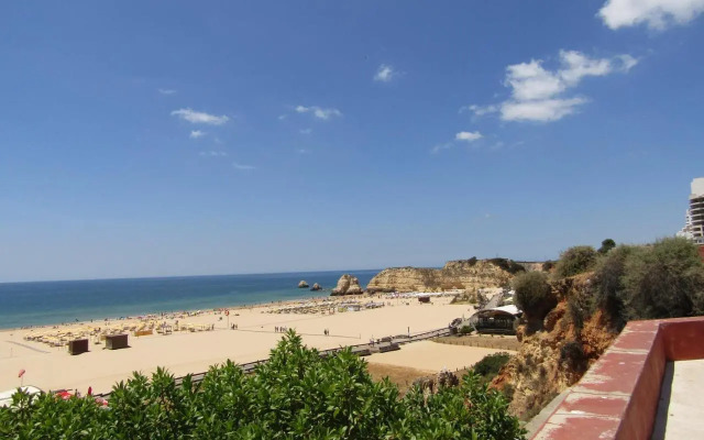 Mesa e Casa Encantada - Praia da Rocha