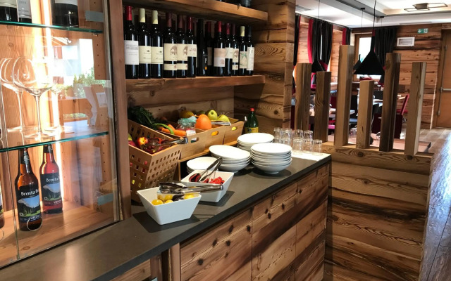 Dolomeet Boutique Hotel