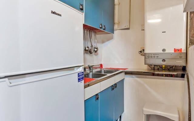 Lovely Holiday Home in Montaner With Patio