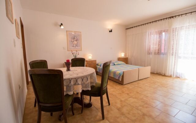 Apartments Gorana