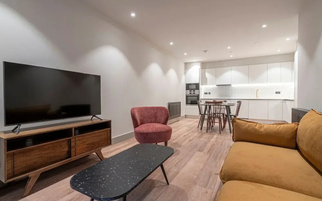 Stylish North London Apartment