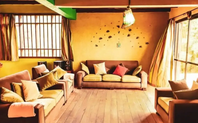 Kamaki House