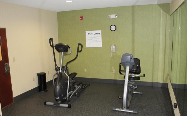 Holiday Inn Express & Suites Starkville by IHG