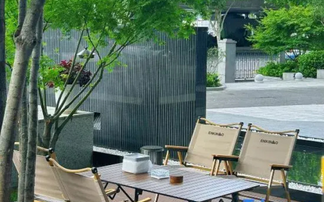 CNHOL International Hotel (Wuhan Jiefang Avenue Zongguan Metro Station Branch)