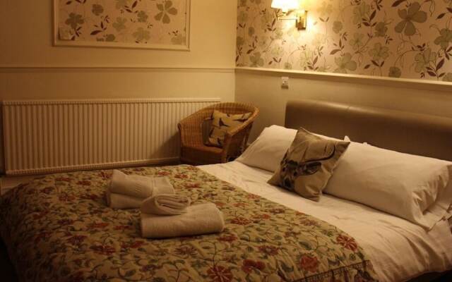The Red Lion Hotel