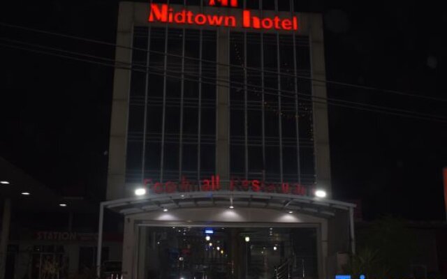 Mid Town Hotel