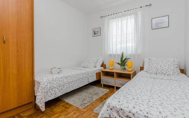 Luton Apartment Zadar Kozino Heating Pool & Jacuzzi