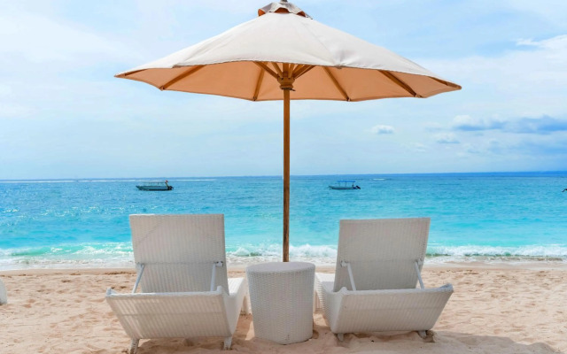 Lembongan Beach Club and Resort