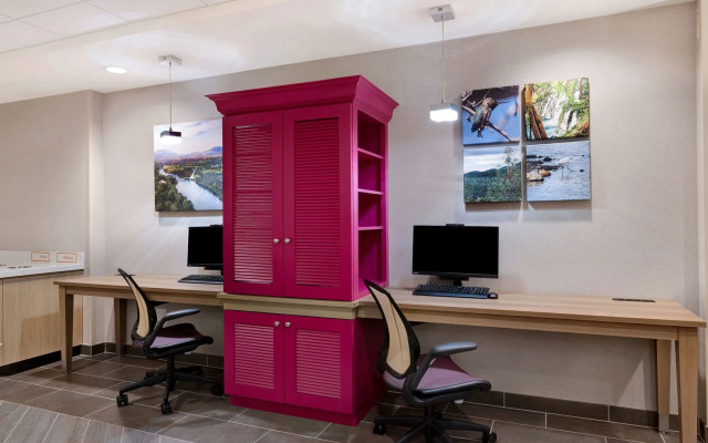 Home2 Suites By Hilton Redding