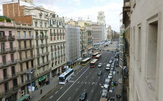 Super Balmes Guest House