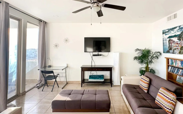 301 B Linda Vista Tranquil Sunset Vistas