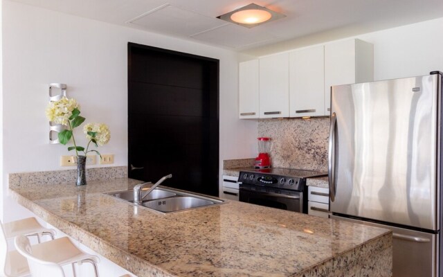 Elements Garden House 21 2 Bedroom Condo by RedAwning