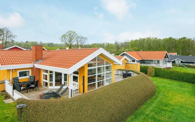 8 Person Holiday Home in Sjolund-by Traum
