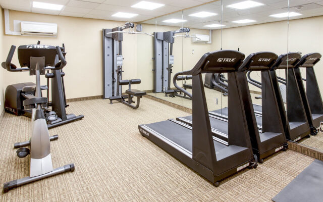 Best Western Paramus Hotel & Suites