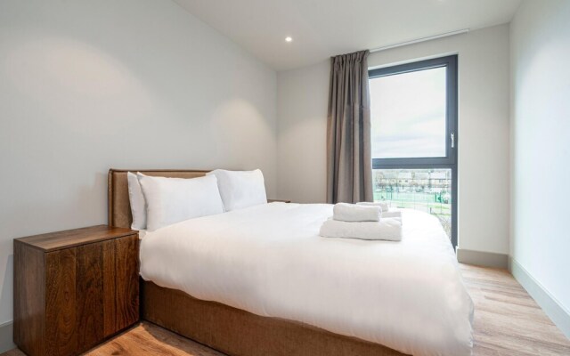Spacious Flat in North London