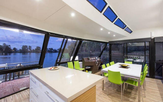 Mildura Houseboats