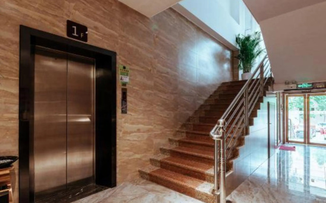 Qianyi Hotel (Yulin Jiangnan Branch)