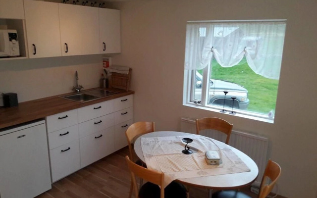 Sandhaugar Guesthouse