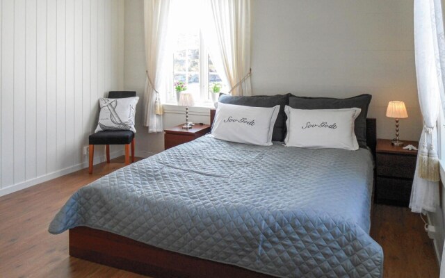Beautiful Apartment in Steinsland With 4 Bedrooms and Wifi