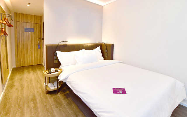 Hanting Hotel Beijing Capital International Airport