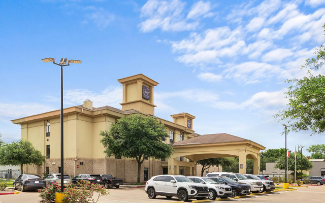 Sleep Inn & Suites Bush Intercontinental - IAH East