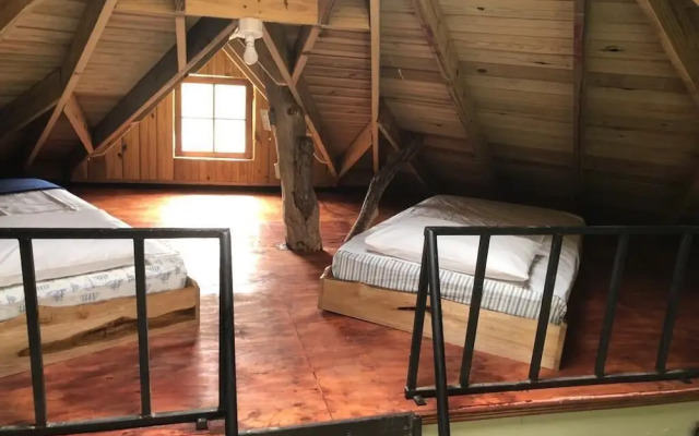 The Blue Mahoe Treehouse