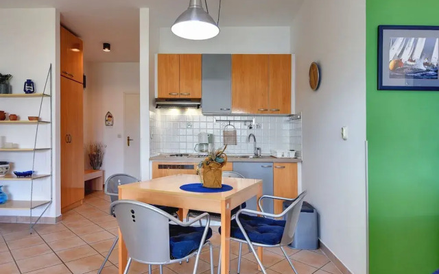 Airconditioned Studio Apartment With Seaview