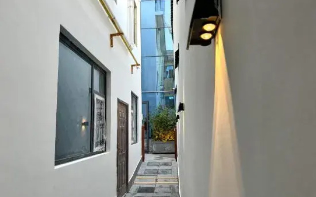 Zhiyuju   Residence (Luoyi Ancient City Branch)