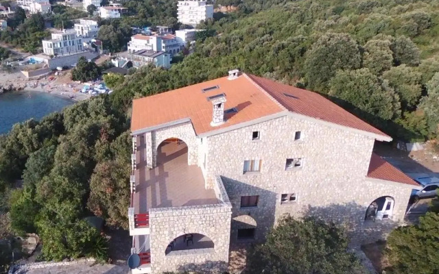 Stone House “Mediterraneo”