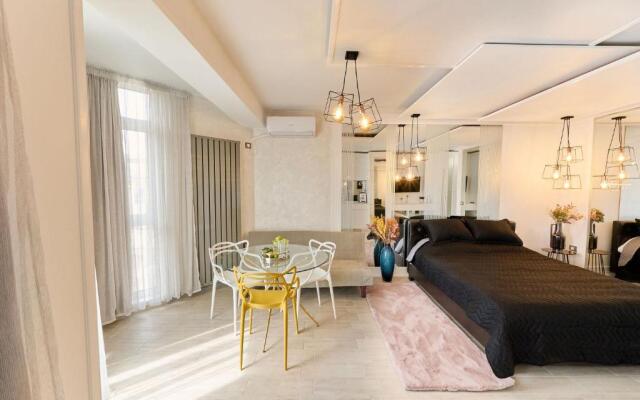 Fantasy studio- Spa n Pools beach resort