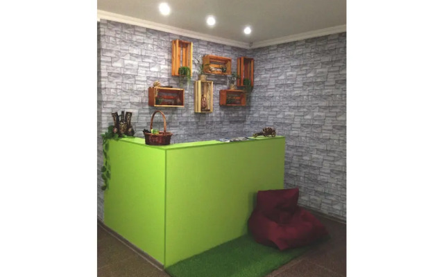 Vazi Hotel