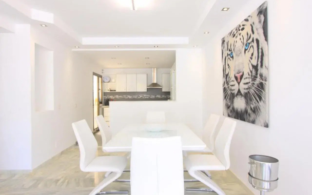 Modern Beach Penthouse