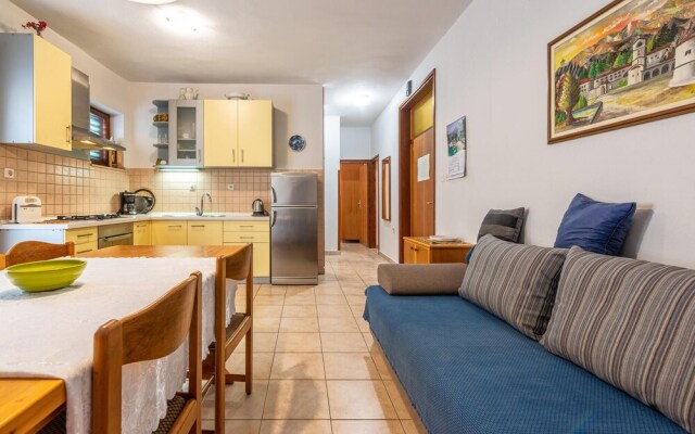 Beautiful Apartment in Zadar With 2 Bedrooms and Wifi