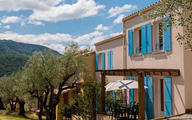 Provencal Cottage In The Olive Region Of Nyons