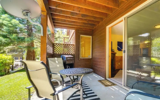 Boulders Truckee Condo Near Donner Lake + Skiing!