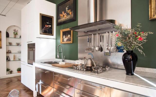 Sophisticated apt near Duomo