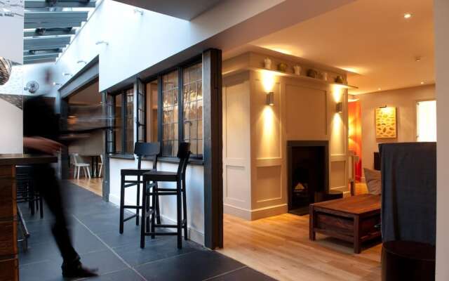 The Crown hotel